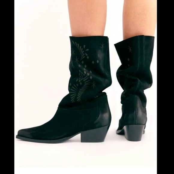 Free People Moon&Back Slouch Western Print Pointy Toe Black Suede Boots Size 36 - Picture 3 of 10